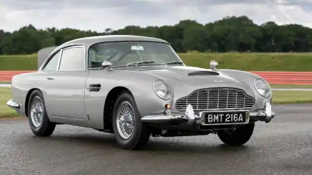 Foto - Aston Martin James Bond Seharga Rp 91 M Dicuri, Pemilik Adakan Sayembara