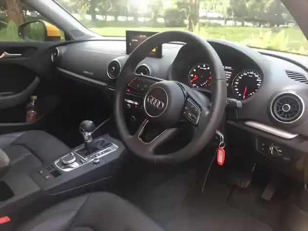 Foto - FIRST DRIVE: Audi A3 Sportback 2017