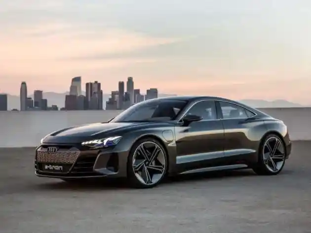 Foto - Audi Kenalkan Mobil Baru Dengan Memasukannya Dalam Film Ini