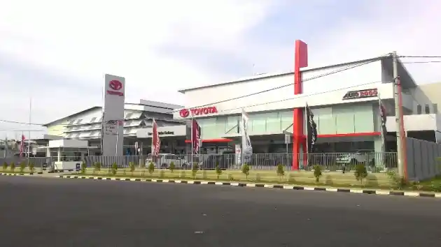 Foto - Pemilik Toyota Berkesempatan Mendapatkan Oli Gratis, Begini Caranya