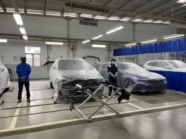 Foto - BMW Group Gandeng Autoglad Untuk Perbaikan Bodi dan Cat