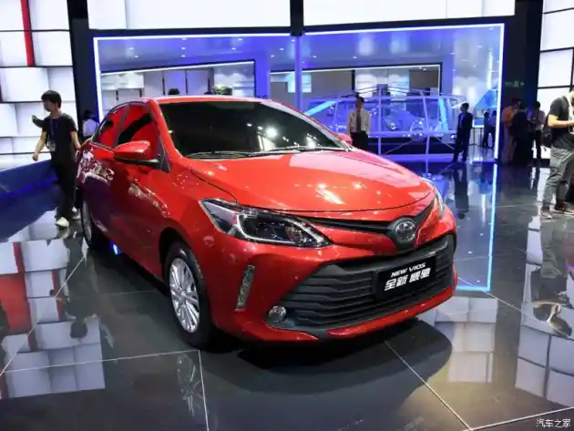 Foto - Toyota Vios Facelift Belum Tentu CVT Di Indonesia