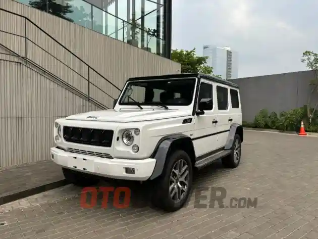 Foto - BAIC BJ80 Vs Mercedes-Benz G-Class. Seberapa Mirip Dimensi Dan Spesifikasinya?