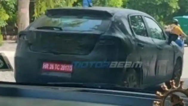 Foto - SPY SHOT: All New Suzuki Baleno Hatchback