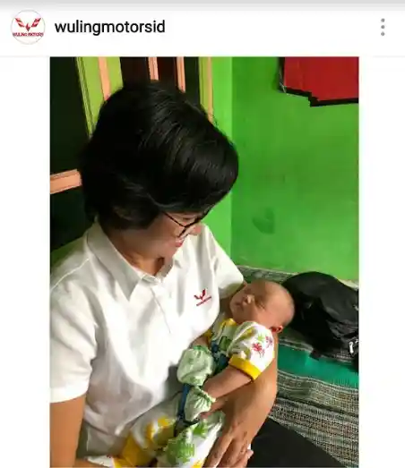 Foto - Bayi Ini Dinamai 'Confero' Karena Terinspirasi Dari Wuling