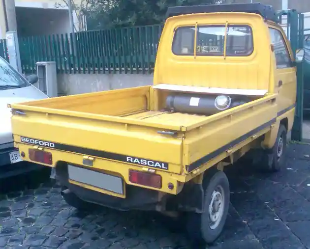 Foto - Bedford Rascal, Kembaran Suzuki Carry 1000 Dari UK