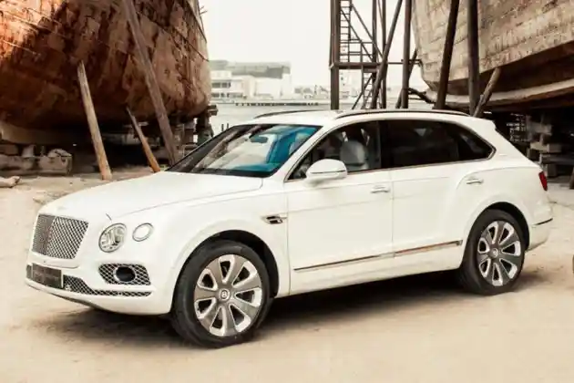 Foto - Bentley Pastikan Jual Mobil Listrik di 2030, Simak Bocorannya