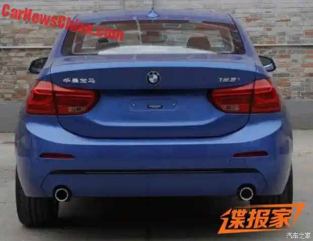 Foto - BMW Seri-1 Sedan Lahir Di Tiongkok