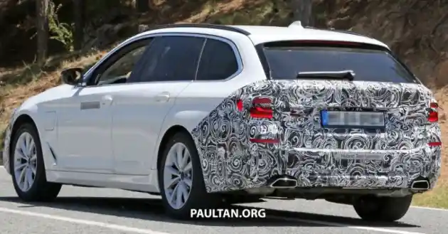 Foto - SPY SHOT: BMW Seri-5 Touring Tampil Lebih Modern