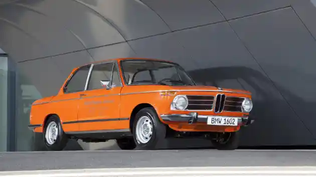 Foto - BMW 02 Reminiscence Concept, Sebuah Penghormatan Untuk EV Pertama Dari Bavaria