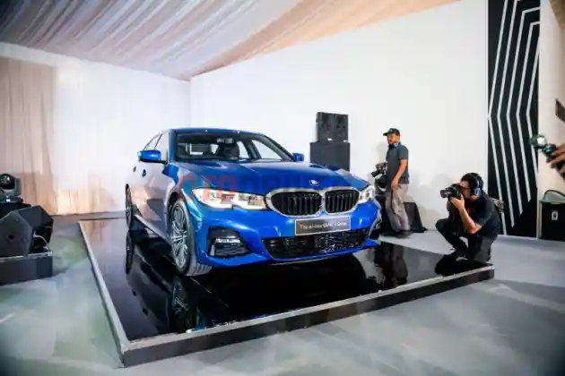 Foto - Galeri: BMW Seri-3 G20 2019 (16 Foto)