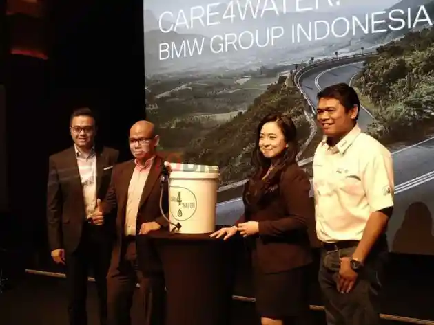 Foto - Pameran BMW, Perkenalan CSR Hingga Layanan Pembiayaan Diluncurkan Pada Acara Ini