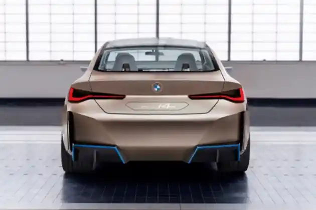 Foto - Sambutlah BMW i4 Concept Terbaru