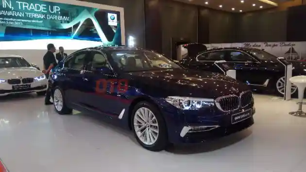 Foto - BMW Klaim Sebagai Merek Mobil Mewah Nomor 1 di Dunia