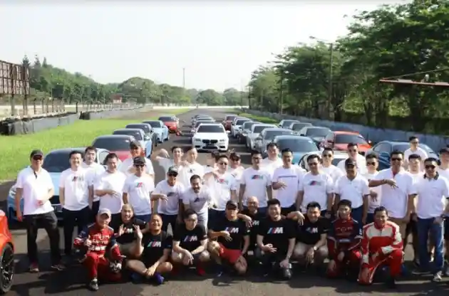 Foto - BMW M Owners Club Indonesia Tak Sekedar Kebut-kebutan di Trek