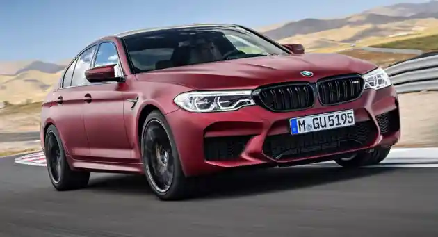 Foto - VIDEO: Transformasi BMW M5 Dari Massa ke Massa