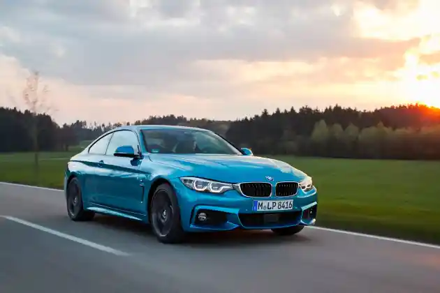 Foto - BMW Seri-4 Coupe Dan Convertible Facelift Resmi Hadir di Indonesia