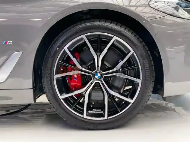 Foto - BMW Seri-5 Touring Resmi Diluncurkan, Harga Mulai Rp 1,6 M