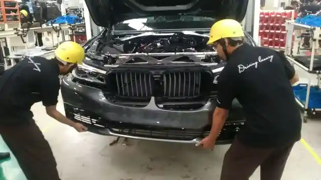 Foto - Beginilah Proses Perakitan BMW Seri-7 di Sunter (7 FOTO)