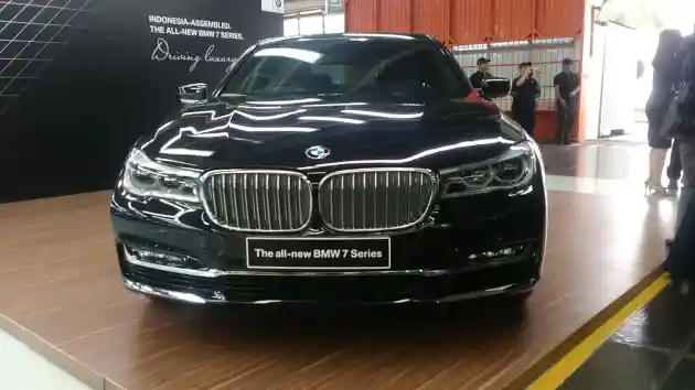 Foto - BMW Dapatkan 50 Award Sepanjang 2016