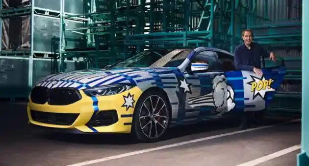 Foto - Satu-Satunya di Asia Tenggara, BMW Lelang The 8 X Jeff Koons Rp 9 M