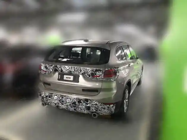 Foto - SPY SHOT: BMW X1 Facelift