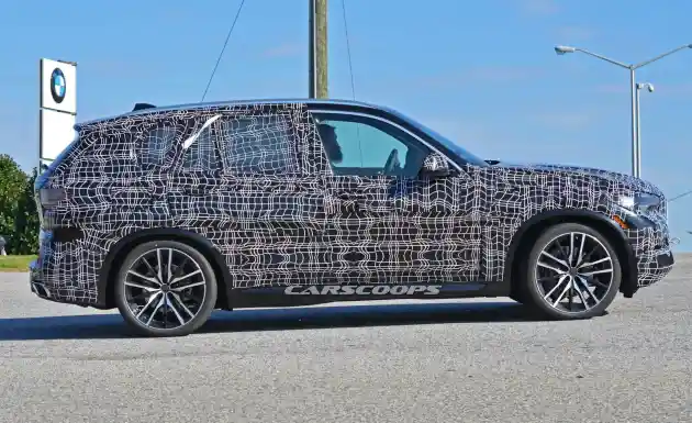 Foto - BMW X5 Generasi Terbaru Siap Meluncur, ini Detailnya