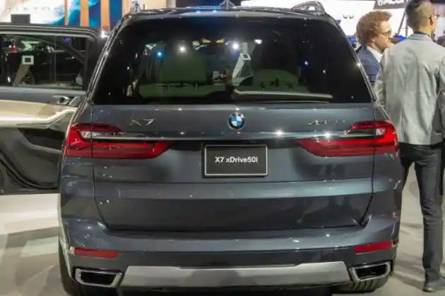 Foto - BMW X7 Resmi Meluncur, Sentuh RP 1,3 M di Amerika Serikat