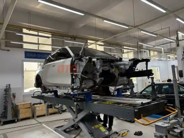 Foto - BMW Luncurkan Program BMW Assurance, Menjamin Kualitas Terbaik Body Repair Para Konsumen