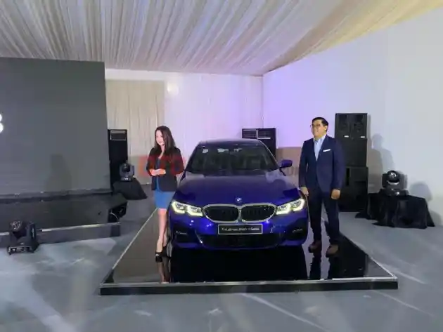 Foto - Sambutlah! BMW Seri-3 Generasi Terbaru yang Baru Saja Diperkenalkan