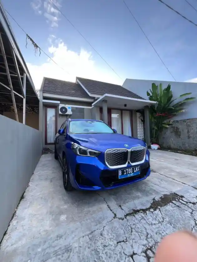 Foto - Holiday In Style 2024: BMW iX1, SUV EV Teman Berlibur Semarang-Yogyakarta