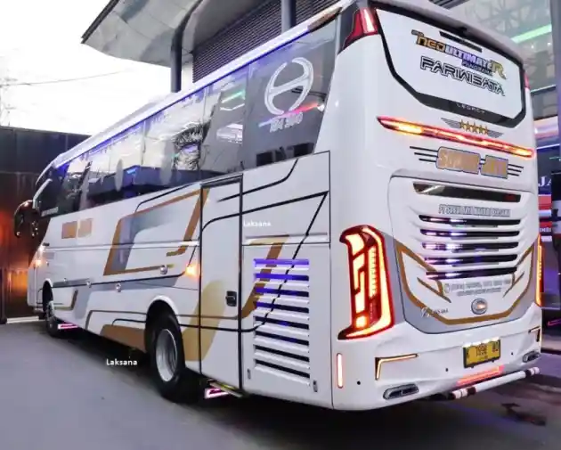 Foto - Ini ‘Beda’ Spesifikasi Bus Pariwisata Dibandingkan Bus AKAP