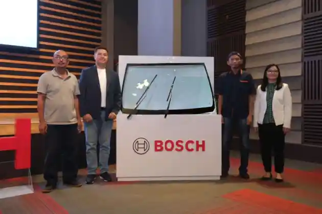 Foto - Bosch Bagi-Bagi 2.000 Wiper Gratis Untuk Taksi Online, Begini Cara Mendapatkannya