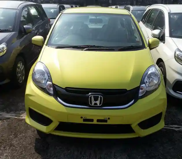 Foto - Honda Brio Akan Punya Warna Baru Mirip Jazz?