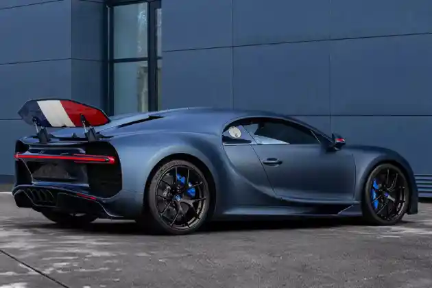 Foto - 20 Unit Chiron Edisi 110 Tahun Bugatti Akan Dirilis