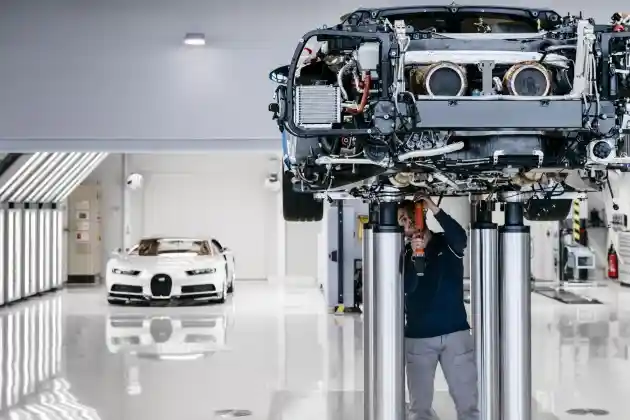 Foto - Proses Membeli Bugatti Chiron Membutuhkan Waktu Selama ini