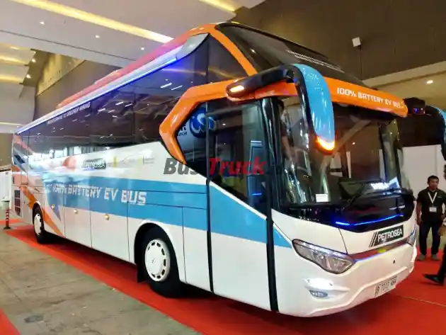 Foto - Harapan Besar Konversi Bus Listrik