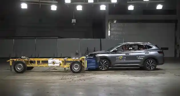 Foto - VIDEO: Crash Test BYD Seal-U PHEV (Euro NCAP)