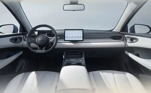 Foto - BYD Seal 05 DM-i Resmi Meluncur, Harga Setara Rp 175 Jutaan