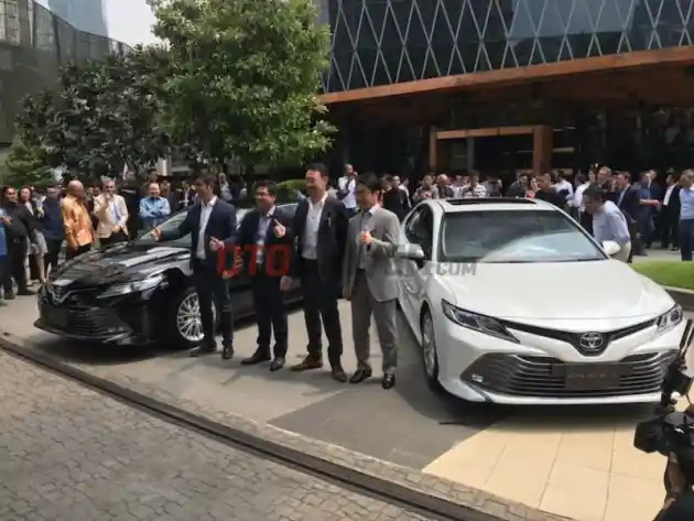 Foto - Toyota Camry Terbaru Disasar Untuk Konsumen Non Instansi?