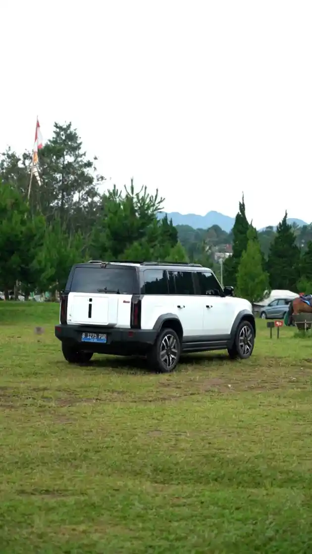 Foto - Holiday In Style 2024: Chery J6, EV Boxy Teman Camping