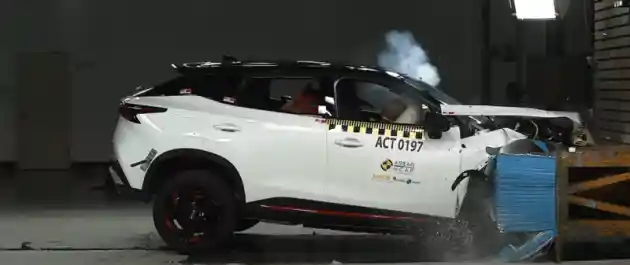 Foto - VIDEO: Crash Test Chery Omoda 5 (ASEAN NCAP)