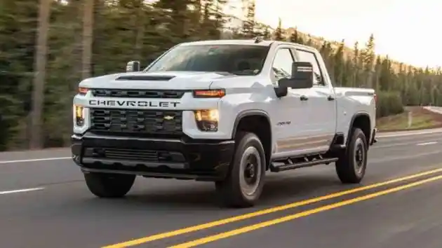 Foto - GMC Hummer EV Dikembangkan Dari Bibit Yang Beda Dengan Chevy Silverado EV