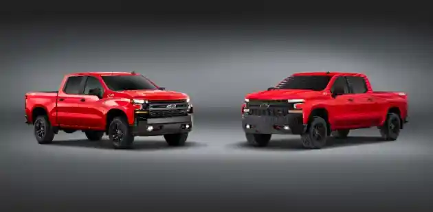 Foto - Keren, Chevrolet Silverado Ini Disusun Dari 300 Ribu Lego!