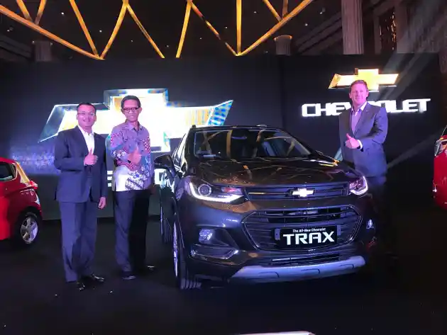 Foto - Chevrolet Trax Facelift 2017 Meluncur, Harga Termurah Rp 279 Juta