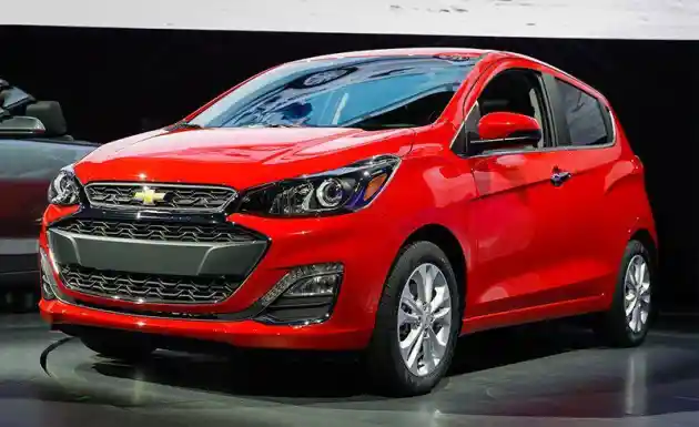 Foto - Chevrolet Terlacak Akan Rilis 2 Mobil di GIIAS 2018, Varian Baru dan Facelift