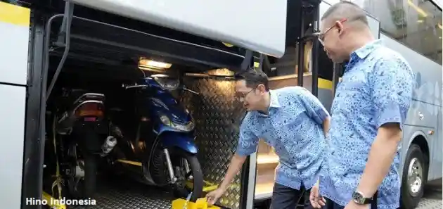 Foto - IPOMI: Selama Pemerintahan Jokowi Banyak Kaum Intelek Naik Bus