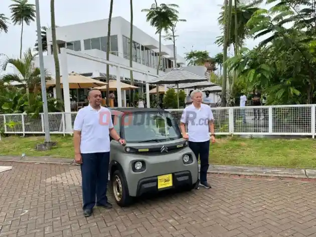 Foto - Bukan Mobil Penumpang, Citroen Justru Boyong Mobil Listrik Imut Ini Ke Indonesia