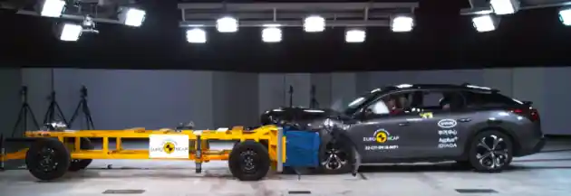 Foto - VIDEO: Crash Test Citroen C5 X (Euro NCAP)