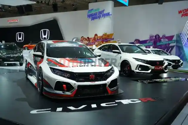 Foto - Mengenal Spesifikasi Honda Civic TCR Yang Dipajang di GIIAS 2018